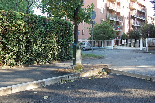 Via Alessandro Fleming, 24-26