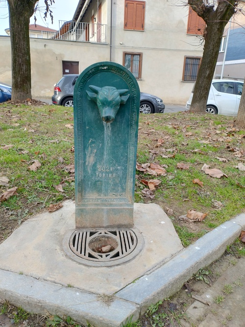 Piazza Giuseppe Burzio / Via C. Battisti - Cambiano