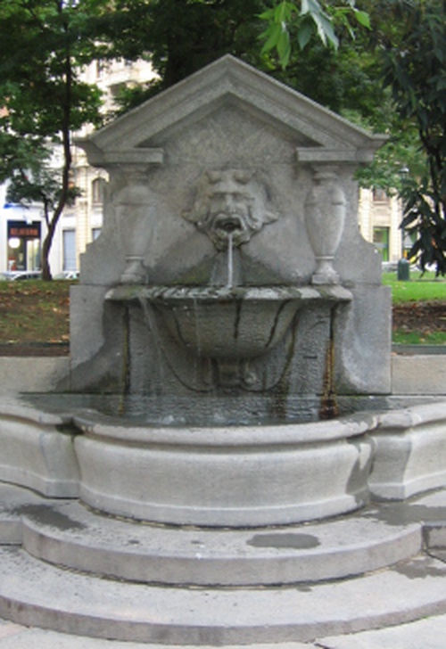 Via Antonio Giuseppe Bertola / Piazza